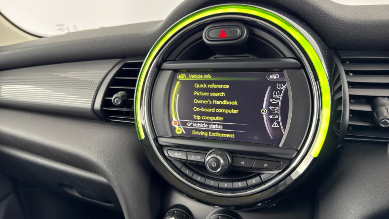 MINI Hatchback 1.5 Cooper 5dr Petrol Hatchback